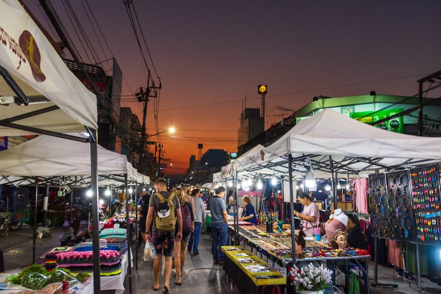 Chiang Rai Market ตลาดคนเดินเชียงราย