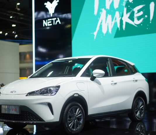 เปรียบเทียบ NETA V กับ NETA V-II ต่างกันยังไง เลือกรุ่นไหนดี