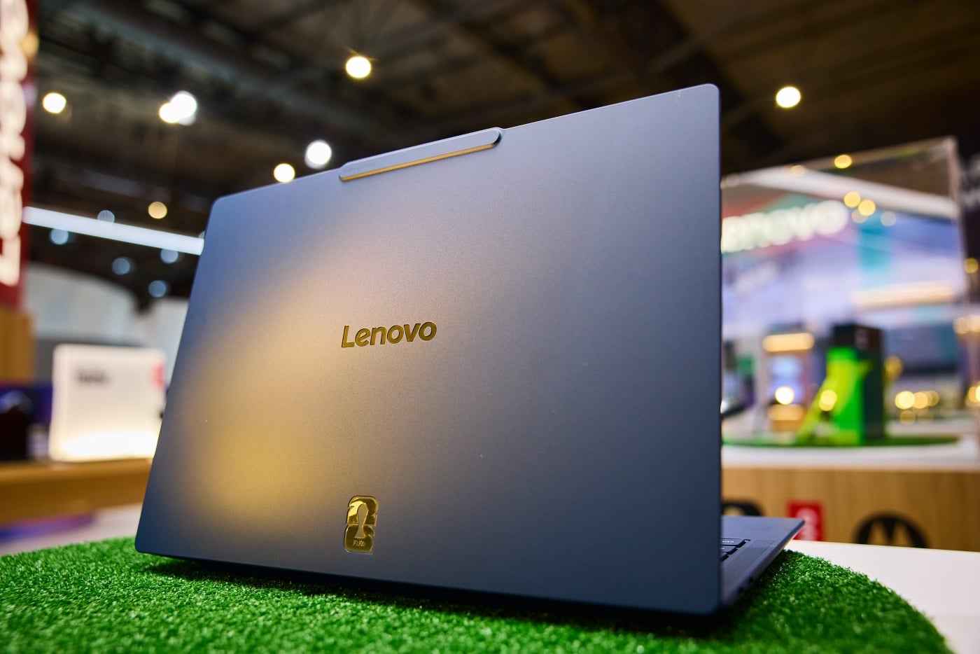 lenovo